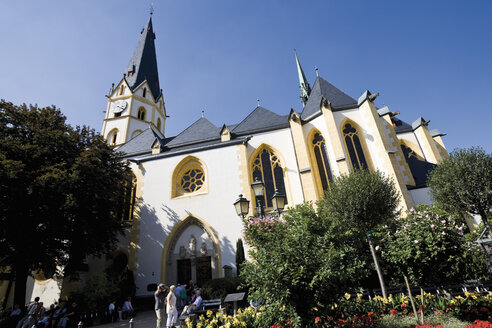 Deutschland, Rheinland-Pfalz, Bad Neuenahr Ahrweiler, St. Laurentius Kirche, Tiefblick - 11489CS-U