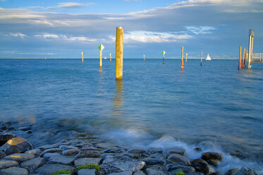 Germany, Baden Württemberg, Immenstaad, Sailing boat on Lake Constance - SMF00480