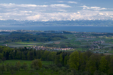 Germany, Baden-Württemberg, View of landscape over Lake Constance - SMF00469