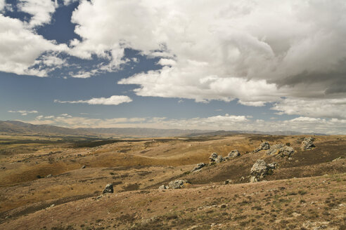 Neuseeland, Hochplateau unter bewölktem Himmel - AC00035