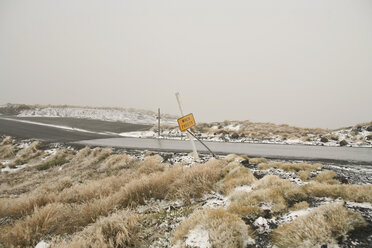 New Zealand, Highway, Road sign - AC00019