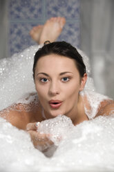 Turkey, Young woman in hammam, portrait - RDF00967