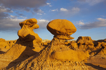 USA, Utah, Goblin Valley, San Rafael Swell, Rock formations - FOF01687