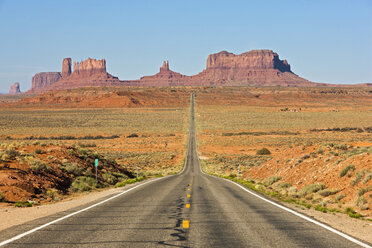 USA, Utah, Monument Valley, Highway 163 - FOF01706