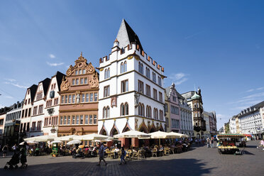 Deutschland, Rheinland Pfalz, Trier, Marktplatz - 11910CS-U