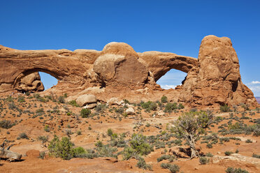 USA, Utah, Arches-Nationalpark, Fensterabschnitt, Nord- und Südfenster - FOF01752