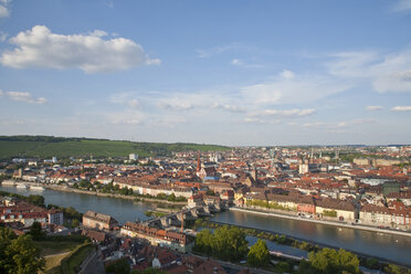 Deutschland, Bayern, Franken, Würzburg, Blick auf die Stadt, Blick von oben - WDF00598