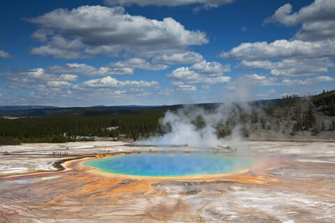 USA, Wyoming, Yellowstone-Nationalpark, Midway-Geysir-Becken, lizenzfreies Stockfoto