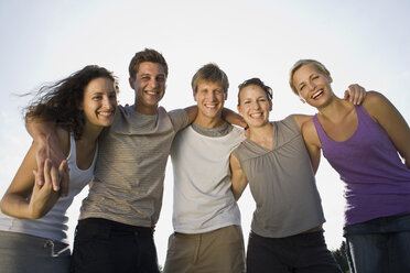 Germany, Bavaria, Young people embracing, laughing, portrait, close-up - LDF00803