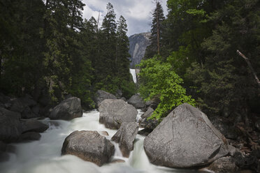USA, Kalifornien, Yosemite-Nationalpark, Vernal Fall - FOF01895