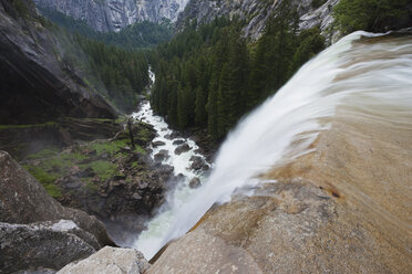 USA, Kalifornien, Yosemite-Nationalpark, Vernal Fall - FOF01892