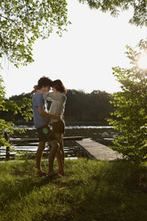 Germany, Berlin, Spree river, Young Couple embracing - VVF00082