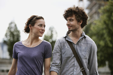 Germany, Berlin, Young couple, portrait - VVF00029