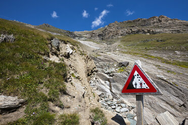 Österreich, Großglockner, Gamsgrubenweg, Warnschild, Steinschlag - FOF01921