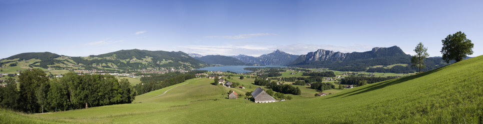 Österreich, Salzkammergut, Mondsee, im Hintergrund der Schafberg - WWF01071