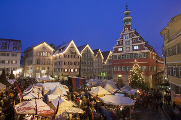 Deutschland, Baden Württemberg, Esslingen, Weihnachtsmarkt - WD00675