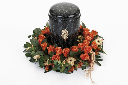 Cremation urn and floral wreath, elevated view - 12053CS-U