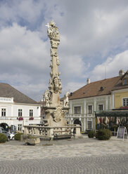 Österreich, Weitra, Dreifaltigkeitssäule religiöse Statue - WWF01212