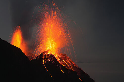Italy, Sicily, Stromboli volcano erupting - RMF00362