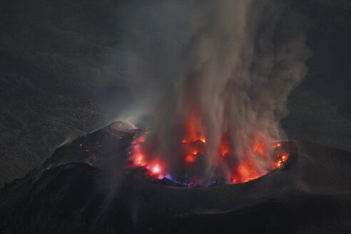 Guatemala, Ausbruch des Vulkans Santiaguito - RM00453