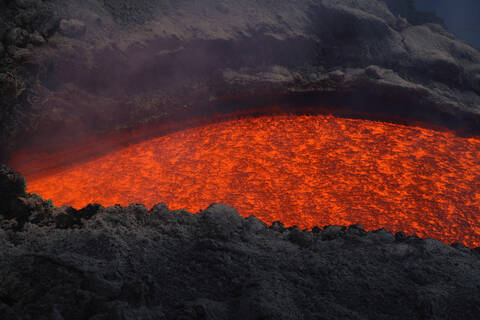 Italien, Sizilien, Lavastrom des Vulkans Etna, Blick von oben, lizenzfreies Stockfoto