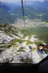 Deutschland, Bayern, Mittenwald, Seilbahn - 12720CS-U