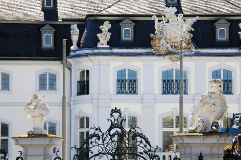 Deutschland, Rheinland-Pfalz, Neuwied, Engers, Nahaufnahme von Schloss Engers - 13023CS-U