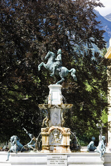 Österreich, Tirol, Innsbruck, Blick auf den Leopoldsbrunnen - 13188CS-U