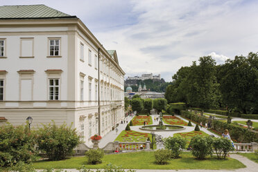 Austria, Salzburg, View of Schloss Mirabell and Mirabellgarten - 13424CS-U