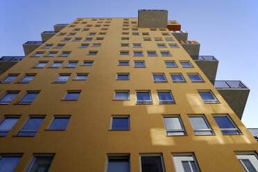 Germany, Munich, Low angle view of appartment building - TCF01313