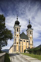 Österreich, Steiermark, Admont, Frauenberg, Blick auf die Wallfahrtskirche - WWF001354