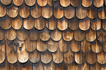 Austria, Facade of wooden house - WWF001384