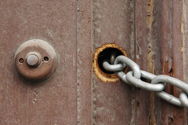 Italy, Sardinia, Cagliari, Door bell and chain, close up - LRF000520