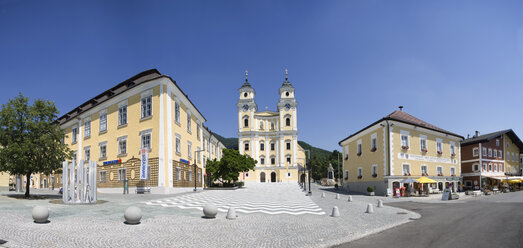 Österreich, Salzkammergut, Mondsee, Basilika, Ansicht der Kirche - WW001564