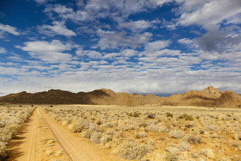 Afrika, Namibia, Namib-Wüste, Spur in Gondwana durch den Namib-Naukluft-Nationalpark, lizenzfreies Stockfoto