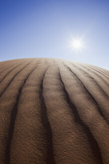 Afrika, Namibia, Namib-Wüste, Blick auf Sanddünen im Namib-Naukluft-Nationalpark - FOF002400