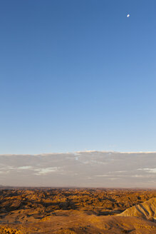 Afrika, Namibia, Swakopmund, Namibwüste, Blick auf Mondlandschaft am Welwitschia Drive - FOF002412