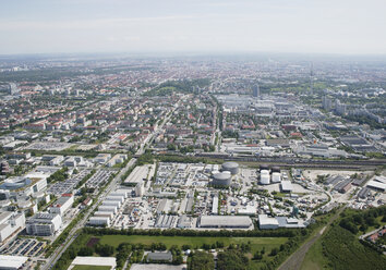 Deutschland, München, Ansicht einer Industrieanlage - WBF000068