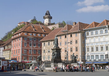 Österreich, Steiermark, Graz, Tourist in der Stadt - WBF000124