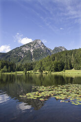 Austria, Salzkammergut Ausseerland, View of sommersbergsee lake near hoher sarstein - WWF001697