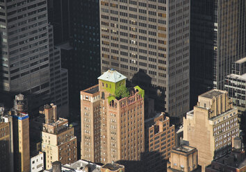 USA, New York, Blick auf die Wolkenkratzer der Stadt - WBF000447