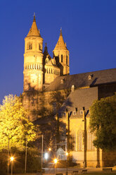 Deutschland, Rheinland-Pfalz, Worms, Ansicht des Doms St. Peter bei Nacht - WDF000827