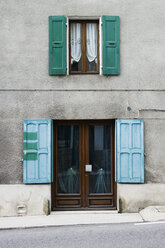 France, Saint-Barthélemy-Grozon, Ardèche, House with door and window - MUF000975