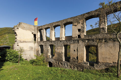 Europa, Deutschland, Rheinland-Pfalz, Blick auf Burg Beilstein - CSF014401