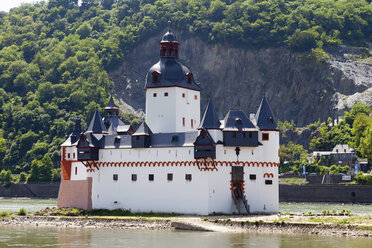 Europe, Germany, Rhineland-Palatinate, View of burg pfalzgrafenstein castle - CSF014555