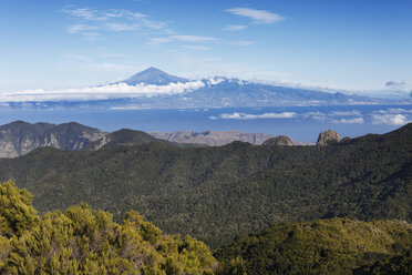 Spanien, Kanarische Inseln, La Gomera, Blick auf Teneriffa vom Berg Garajonay - SIEF000053