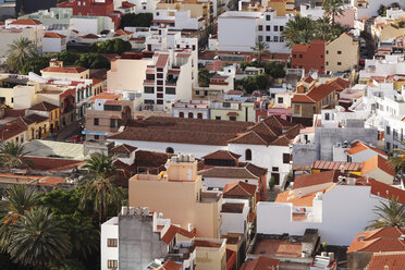 Spanien, Kanarische Inseln, La Gomera, Blick auf die Stadt - SIEF000048