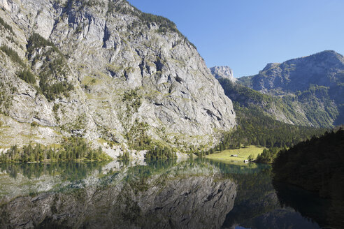 Deutschland, Bayern, Oberbayern, Fischunkel-Alm, Blick auf den Nationalpark Berchtesgaden am Obersee - SIEF000157