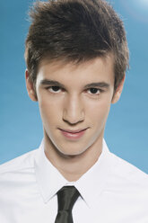 Portrait of teenage boy, close up - WESTF016081