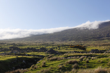 Irland, Provinz Connacht, Grafschaft Mayo, Blick auf das verlassene Dorf Slievemore - SIEF000336